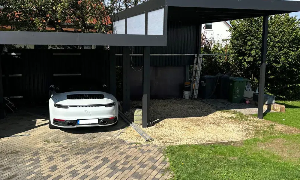 Aluminium-Doppelcarport mit Polycarbonat-Dach
