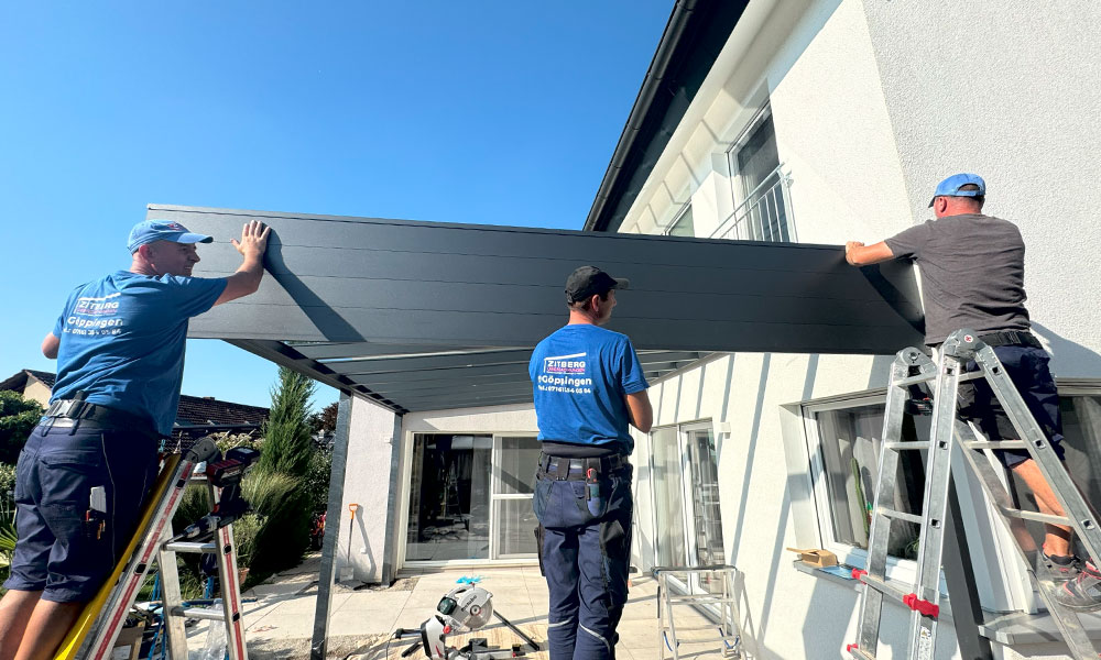 Zitberg-Aufbau-einer-Terrassenüberdachung